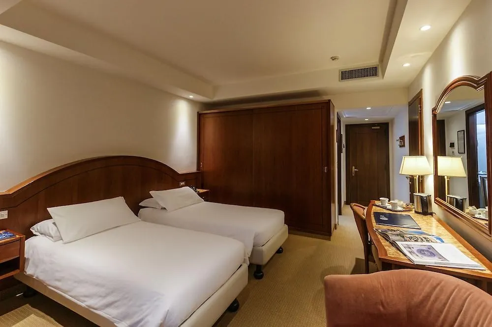 Hotel Terme Millepini モンテグロット・テルメ 4*,  イタリア