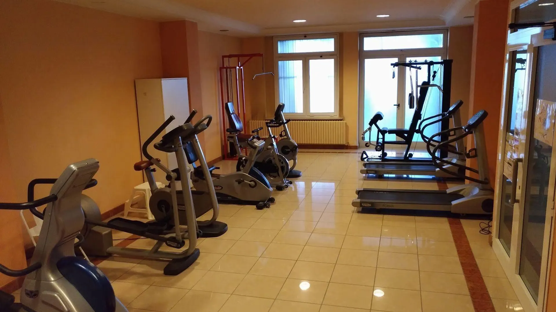 מונטגרוטו טרמה Hotel Terme Millepini 4*, מונטגרוטו טרמה