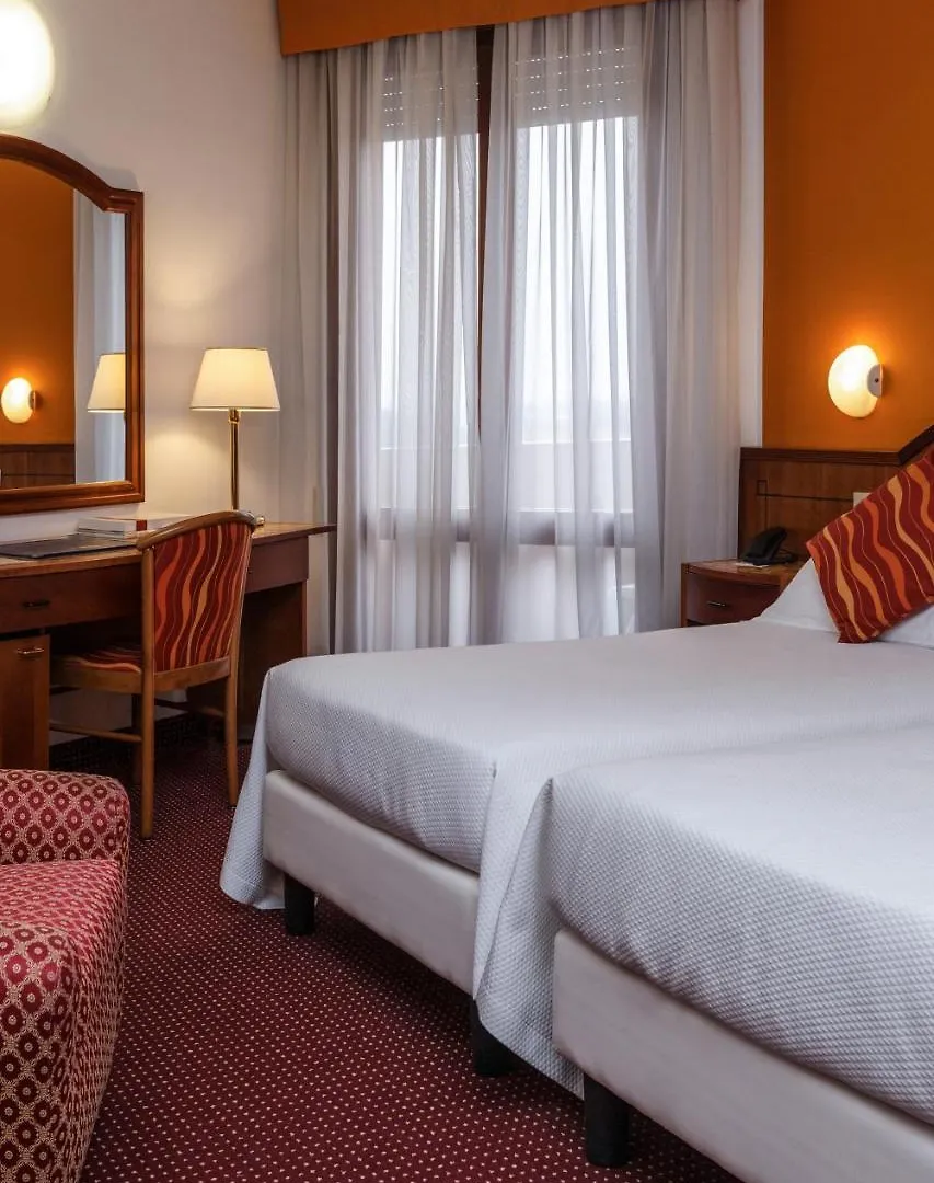 Hotel Terme Millepini モンテグロット・テルメ 4*,